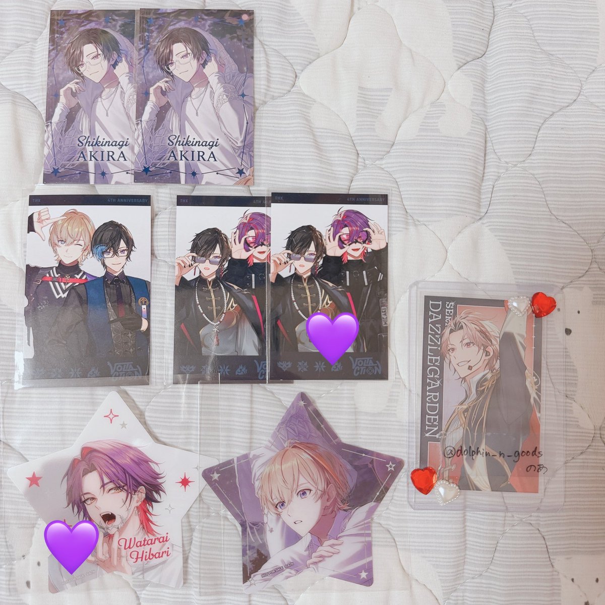 wd1u_c's tweet photo. @dolphin_n_goods 検索より失礼します。画像1枚目の💜印のものを特に求めております。画像2-3枚目が当方の所持しているものですが、交換可能なものありますでしょうか。
郵送希望です。

ご検討宜しくお願いいたします。 https://t.co/ye5Ya9A0Hr