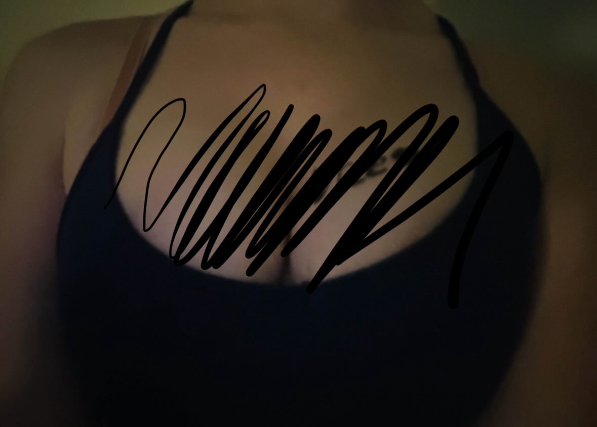 pawsieslove's tweet photo. hiiii who wants a custom fan sign https://t.co/Ki7f5fbiAA