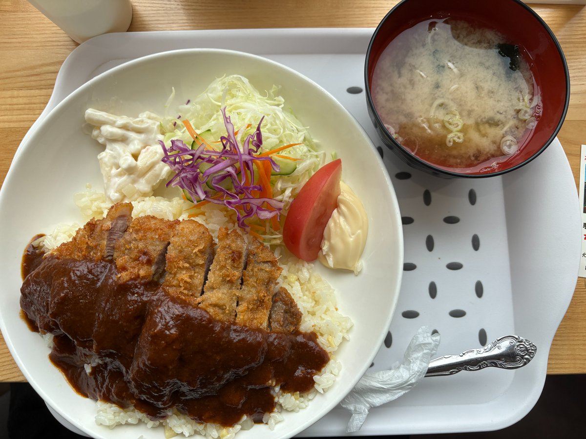 LimitellT_T's tweet photo. "City Hall Cafeteria Minato"
A cafeteria located in Nemuro City Hall.
The "Escallop"—a local B-class gourmet specialty—was delicious!
「市役所食堂ミナト」
根室市役所にある食堂。
B級グルメの”エスカロップ”が旨かった！
https://t.co/f20Ml1ZVRf
#おいでよ北海道 #おいでよ根室 https://t.co/D22ip6jHPv