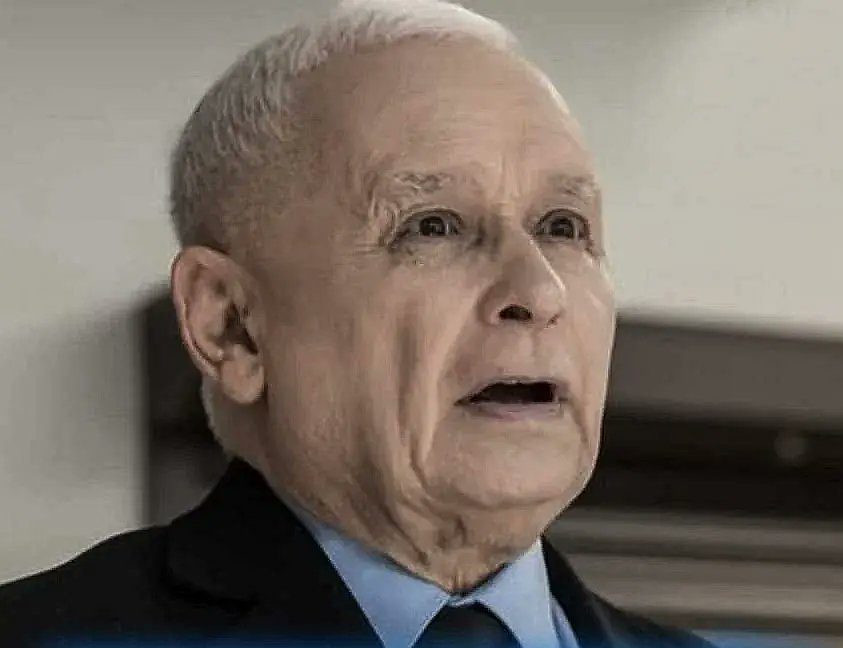 sebsol70's tweet photo. Gdyby nie dziad z lewej, Panie z prawej by żyły.
Fakt, nie opinia. https://t.co/pWtk55EWsP