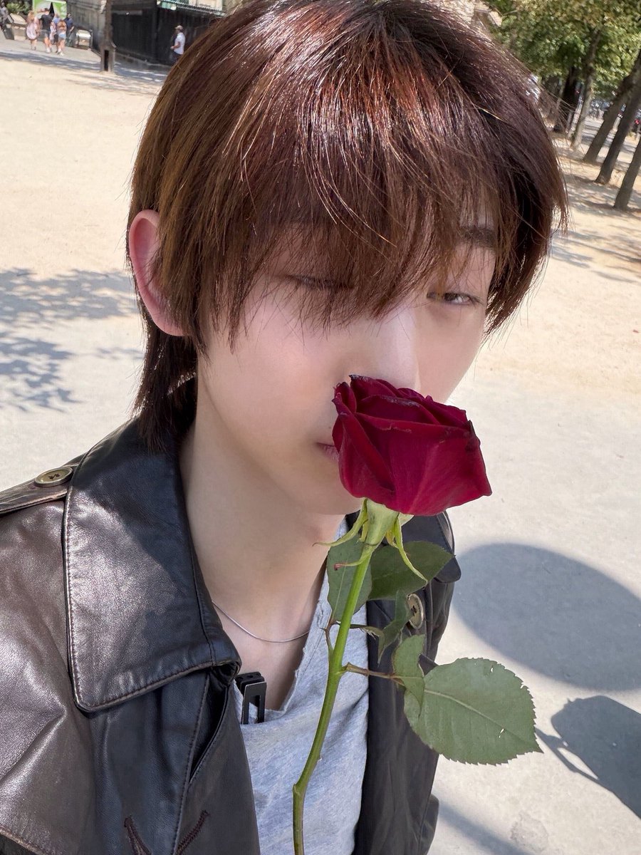 kyruuzu's tweet photo. 주훈과잠시멀어지기 https://t.co/bCYhnjxRgt