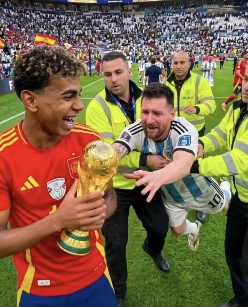 dfbteamworldcup's tweet photo. @FIFAWorldCup Wrong https://t.co/t9MdCcyFxi