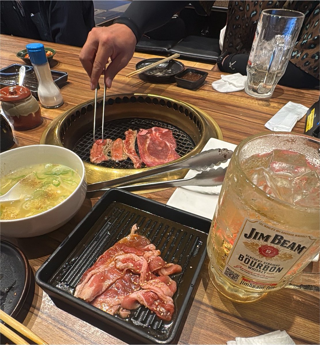 tai_compass's tweet photo. 昨日もしっかり肉と酒 https://t.co/zzv1a7259L