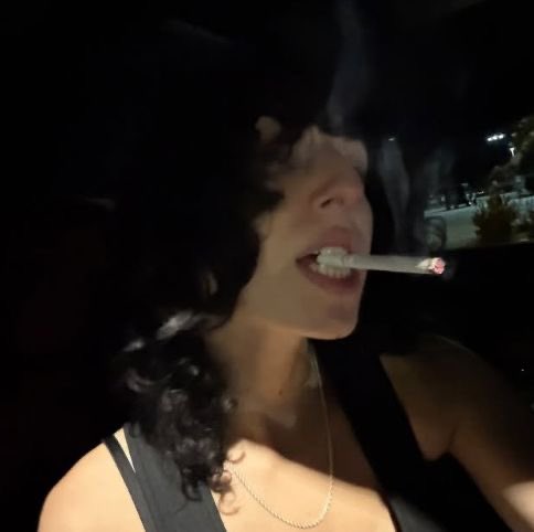DIFFERENTKISS's tweet photo. jr cig selfies 4 ever https://t.co/4SPZSxom7M
