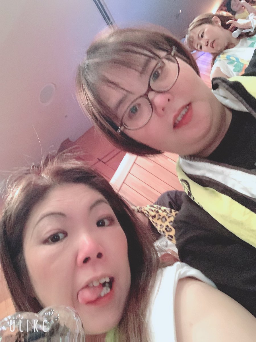 a_no1007's tweet photo. 2026年夏START🌻✨
初日っ‼︎それも地元神戸♡
1発目はさーこと甥っ子と弟と🎶
今年もまた甥っ子はゆうちゃんに返事してもらって♡
なんやったら弟の出身校の名前が出た瞬間、弟一瞬ビクッてしてた笑
最高の夏の思い出でをありがとう💛
一旦佐賀に帰ります…また来週🌻
@KamijiUsuke 
#遊助 https://t.co/Q9ctpPdi2c