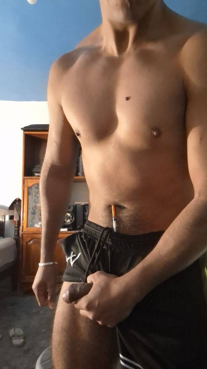 Jonh_Bruce120's tweet photo. Buenas, nos damos uno por zoom 🥵😈? https://t.co/iTXqHGy4Dt