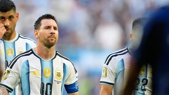 FootBallFa9276's tweet photo. A leaked security dossier reveals that international agencies thwarted severe terror plots and high-stakes threats targeting Lionel Messi, Cristiano Ronaldo, and match officials during the #FIFAWorldCup2026
#Footballupdates #TejRan https://t.co/qgkcD3AEdz