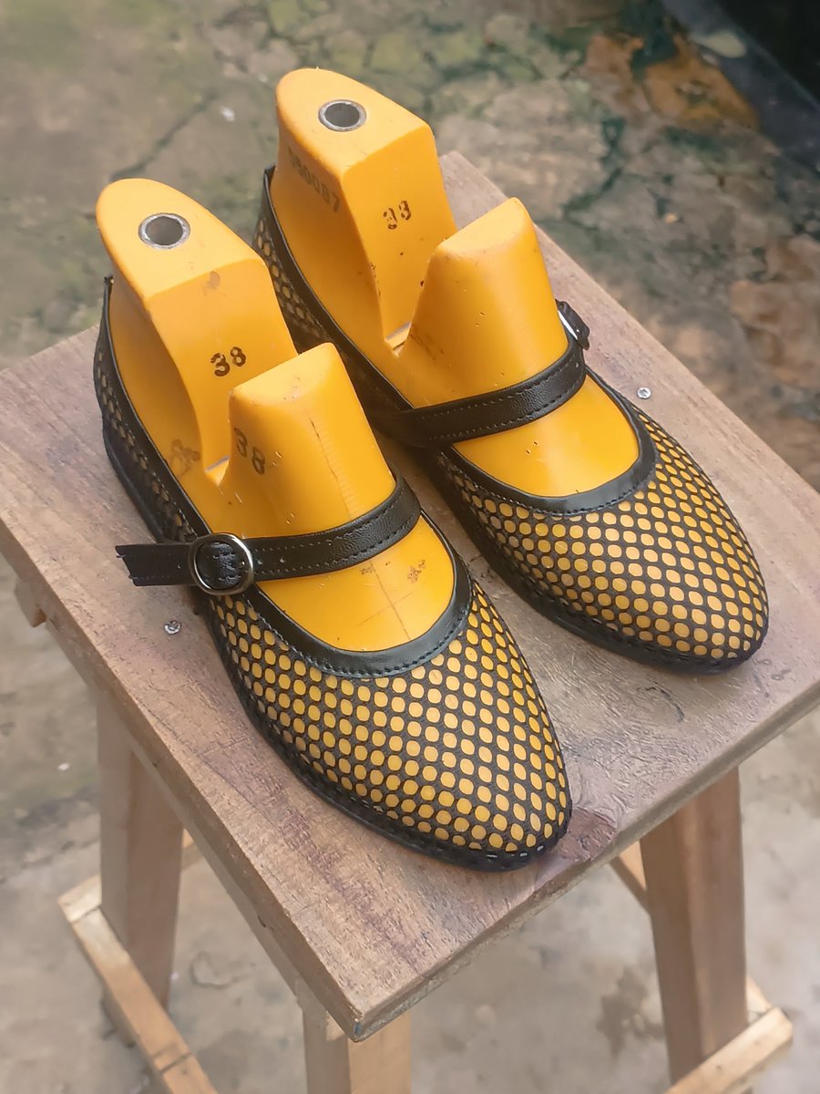 hidrees_10's tweet photo. @VendorsHypeman Every woman deserves a pair this beautiful. 🥹❤️

🏷️ ₦23,000

Location: Ibadan | nationwide delivery https://t.co/q9RBGqpRD8
