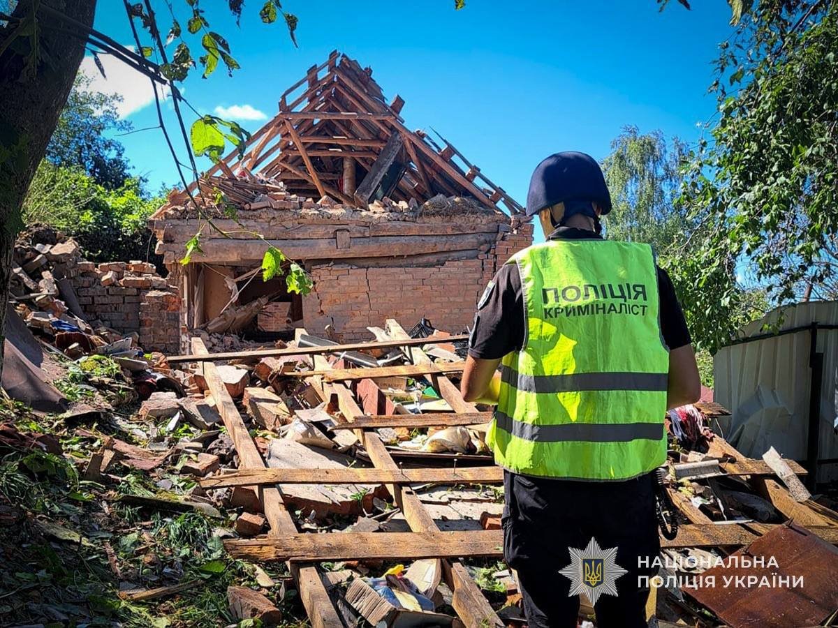 CrimeanVoyager's tweet photo. Another morning that not every Ukrainian lived to see.

Two people were killed and 10 more were injured in the Sumy region by russian shelling.

This is all russia knows how to do: wage war against civilians. https://t.co/eaITaiYtgU
