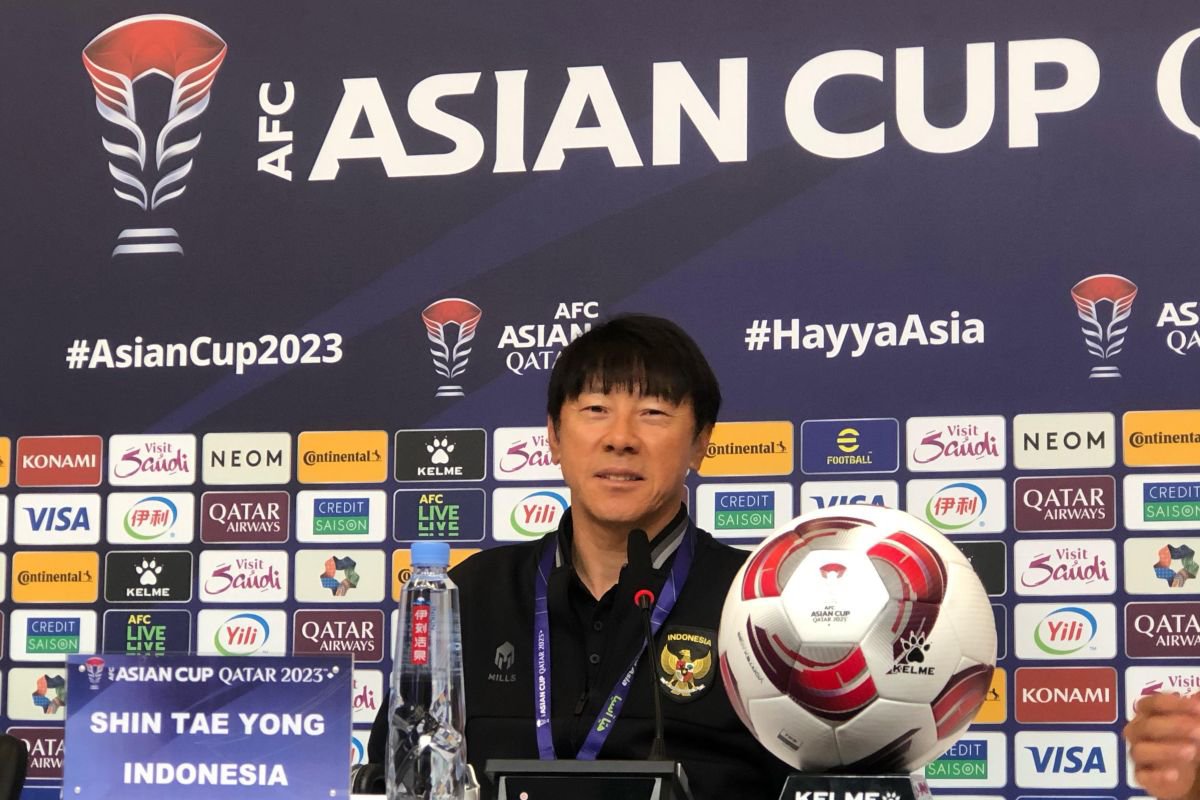 saludosparatii's tweet photo. Pasca era STY, timnas kesulitan di Asia. Timnas senior tak berkutik di round 4 WCQ dan timnas U-23 gagal lolos Piala Asia.

Menariknya, sekarang satu-satunya ajang Asia yg masih bisa timnas ikuti pun berkat STY yang lolosin, yaitu Piala Asia 2027😁 https://t.co/jbkLQJwXy3