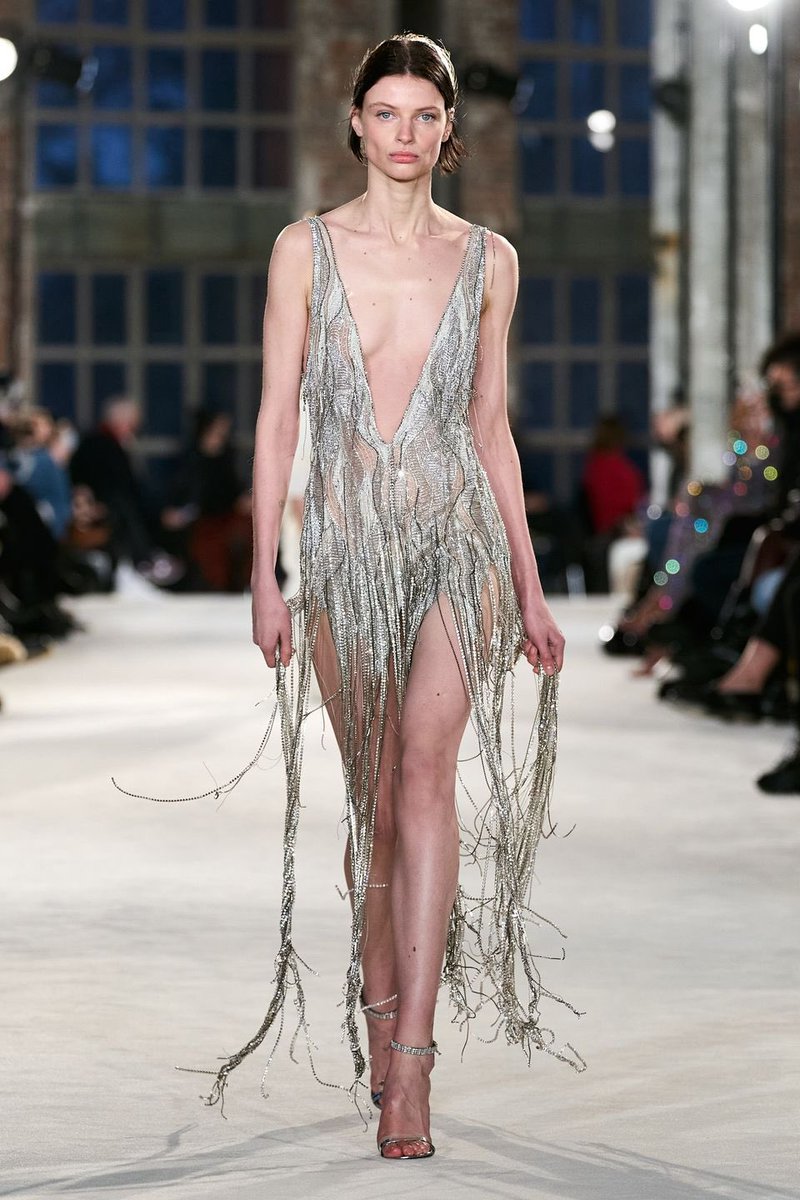 allthingzmuse's tweet photo. Trinity wearing Alexandre Vauthier Spring 2022 Couture Collection https://t.co/7oOxHwFxCl