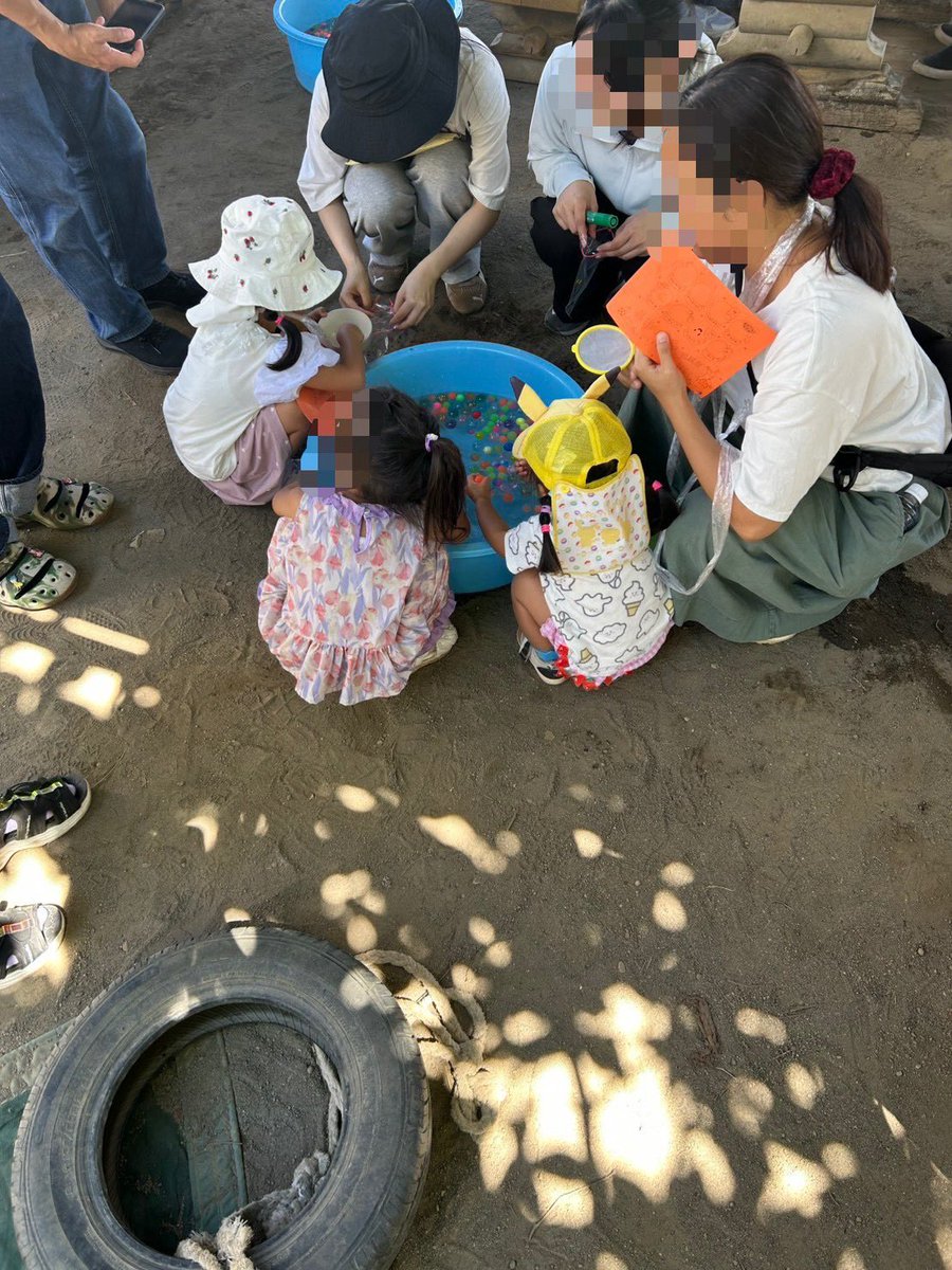 sgubbskai's tweet photo. あすかの森認定こども園　ななかま堂

今回は、こども園で開催された夏祭りに参加しました。約140名の方が参加し、くじ引きやヨーヨーすくいなど、さまざまなブースが用意されていました。
チョコバナナの調理では、小学生ボランティアの方も一緒に参加してくれ、楽しく調理することができました。 https://t.co/uh0TylQdXo