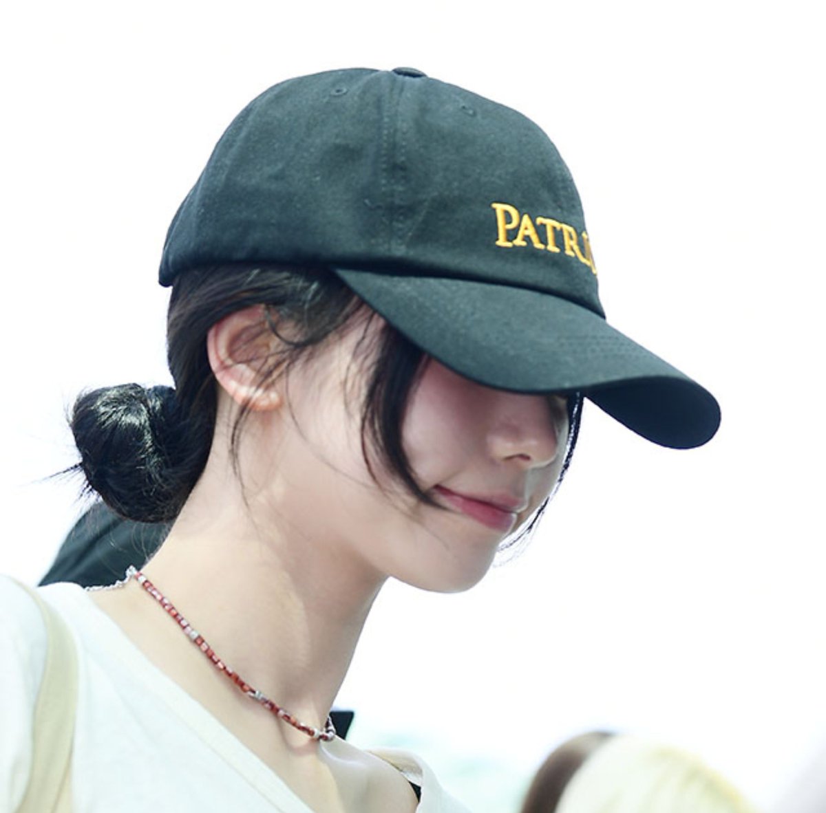 cobaltbluu_'s tweet photo. 입 왜 다 이러고 찍혔지 기여원ㅜㅜ https://t.co/y8239Oy5Ej