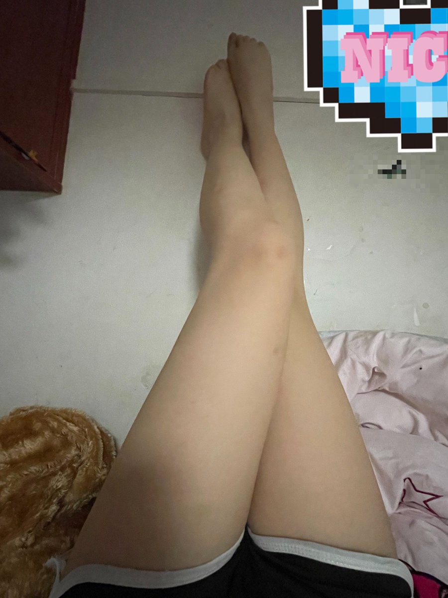 xkky0918's tweet photo. 哈���为什么叫我的腿叫炮架？
#原味 #足控 #大长腿 #女高 https://t.co/qdf16oHXbK