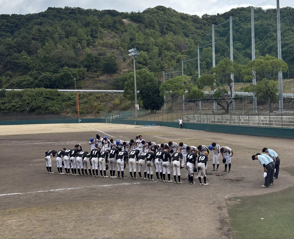 ou_d_baseball's tweet photo. 【試合結果】
デンタル3試合目vs朝日歯の試合結果をお知らせします！

朝日歯　000 00 |0
阪大歯　441 6×  |15
    
でコールド勝ちしました🙌✨

沢山の応援ありがとうございました🙇‍♂️

次の試合は、後ほどお知らせします！

今後とも応援よろしくお願いいたします🙇🏻 https://t.co/utQNm5DI2c