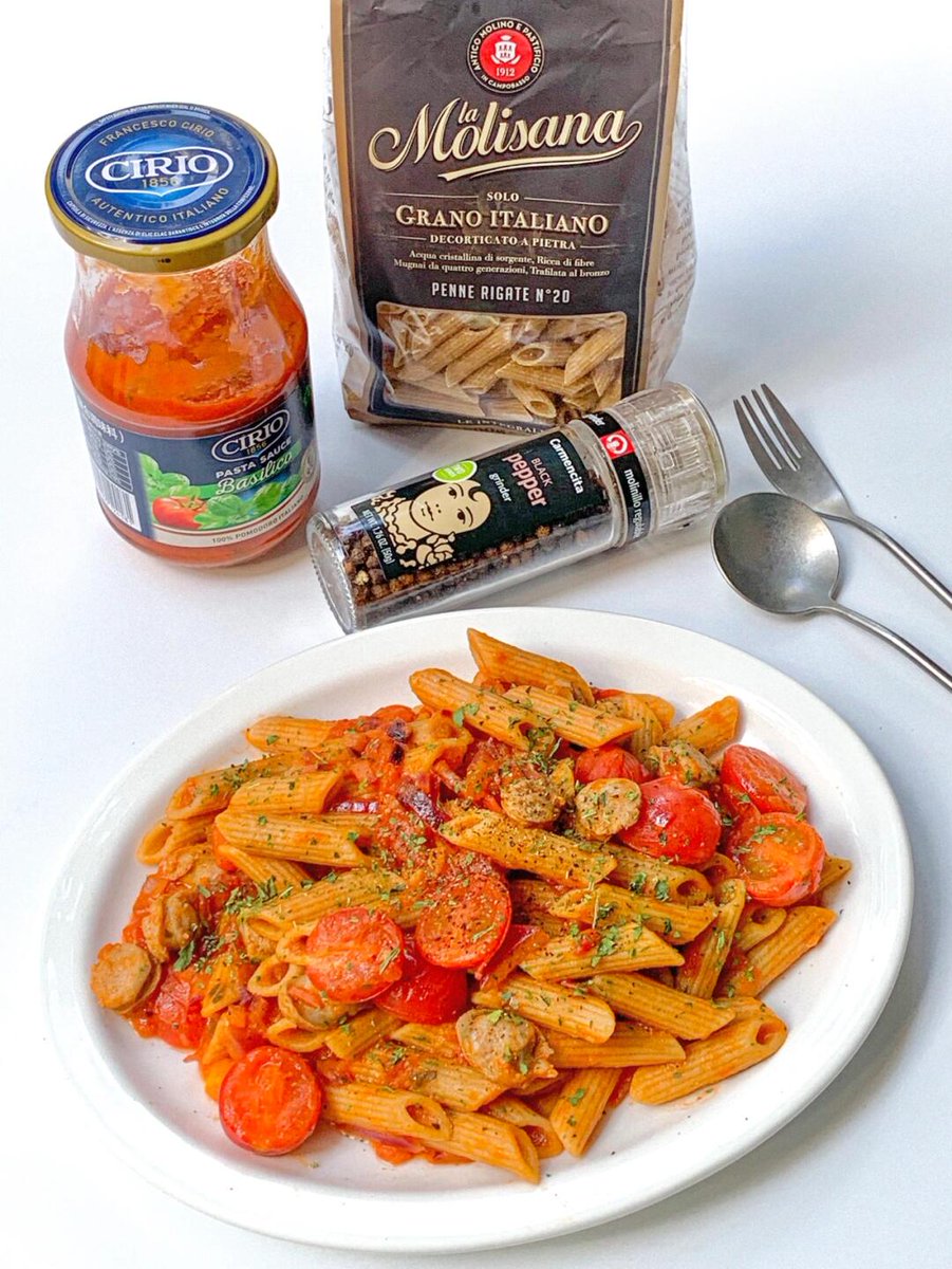 Elizabeth06543's tweet photo. [Quick and cozy weekday dinner: creamy tomato pasta with fresh basil  Perfect for recharging after a long day!]， https://t.co/lyYgr2WWKm