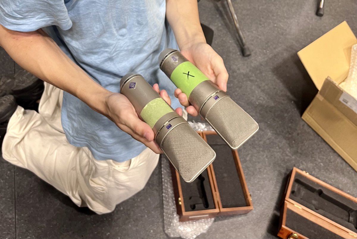 KontonFes's tweet photo. 【NEUMANN U87Ai 修理のご支援をお願いします🙇】

TRPが30年間、大事に使い続けてきたマイク「NEUMANN U87Ai」がとうとう故障してしまいした。。。修理見積りは 「327,570円」
目標金額がグッと上がりましたが、クラファンご支援お願いいたします！
https://t.co/smjA62b6Nv https://t.co/5CbUGStGIY