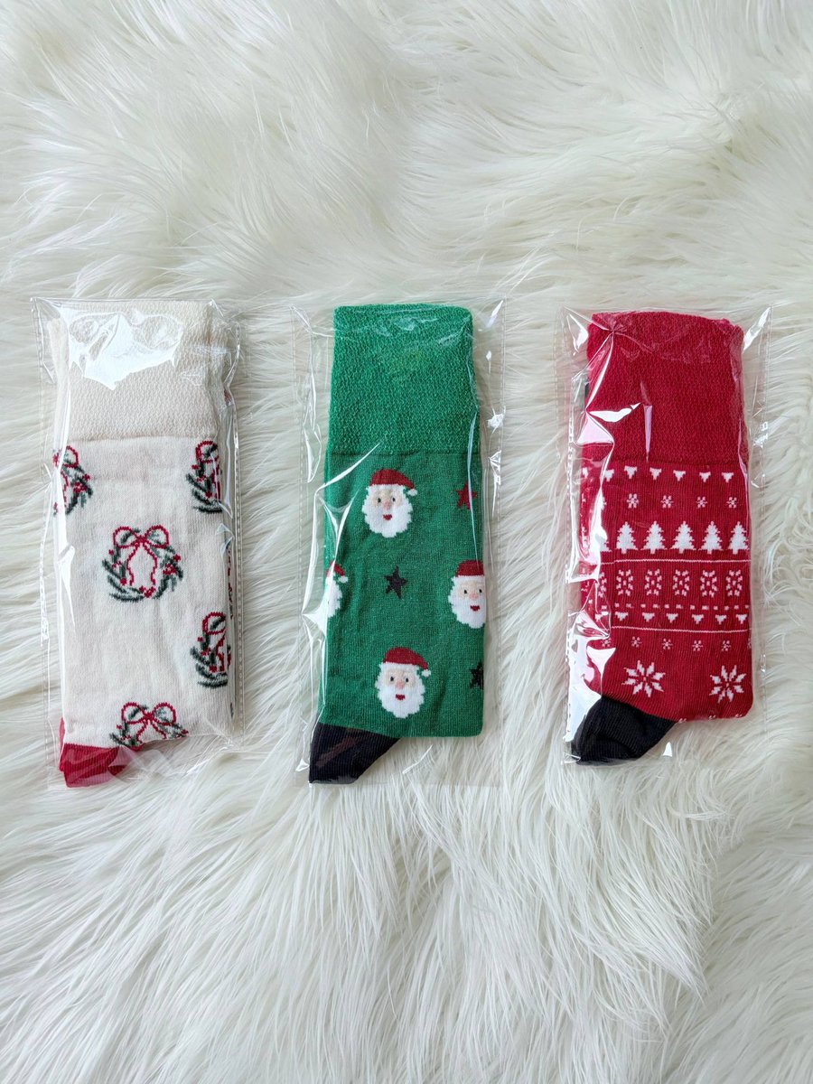 fortunasocks's tweet photo. Haloo halooo yg nyari kaos kaki ini temanya Christmas boleh yuk diorder🥰

💸 15k/2 pasang
🏘️ Jabar
✅ inc admin oren &amp; packing

t. #zonauang #zonajajan https://t.co/396BHwpYFS