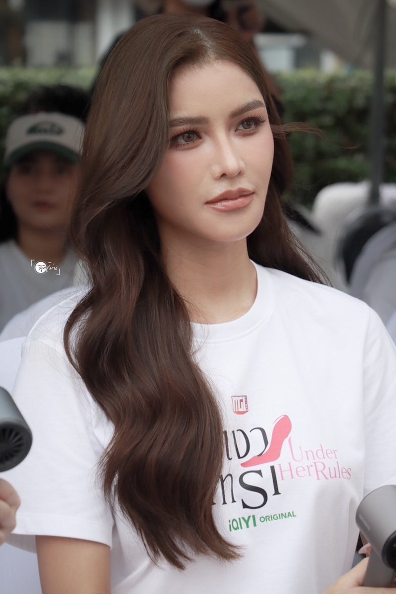 bb_phoenix9's tweet photo. รูปยังไม่หมด จะลงจนกว่าจะหายคิดถึง🌷

UNDER HER RULES Q2
#ใต้เงาจันทราQ2 https://t.co/477sTL8iDm