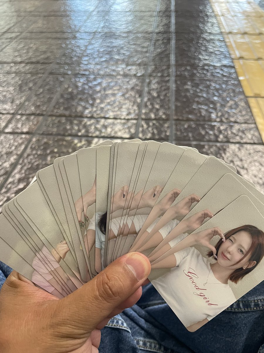 Takappe_2613's tweet photo. 京都パルスプラザにいる方交換まとめます‼️

求）リク

譲）マコ×4 リオ×6 マヤ×1  アヤカ×1 マユカ×2 リマ×4 ミイヒ×2 ニナ×5

室内におります
もし交換してくださる方いたらお願いします🤲

#NiziU_交換
#NiziU_オフイベ https://t.co/2zx0rHVPcj