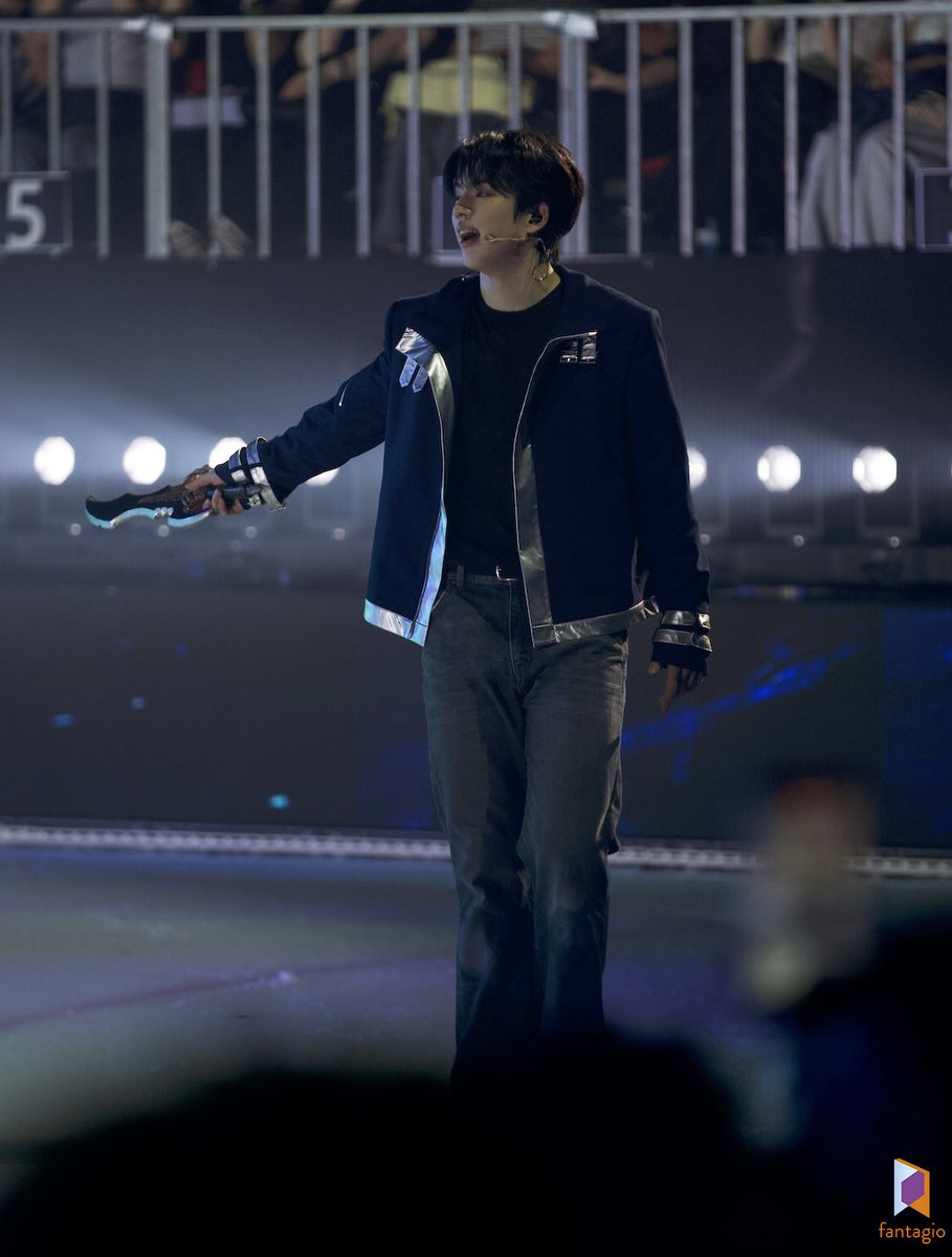 fantagiogroup's tweet photo. [#차준환] 차준환, 빙판 위 그림자 군주 ‘성진우’로 완벽 변신..‘나혼렙 on ICE’ 첫 공연 성료

▶️ https://t.co/7yihNHGCIk

#NEWS #CHAJUNHWAN #나혼자만레벨업onICE https://t.co/Wa10Ti6zAg