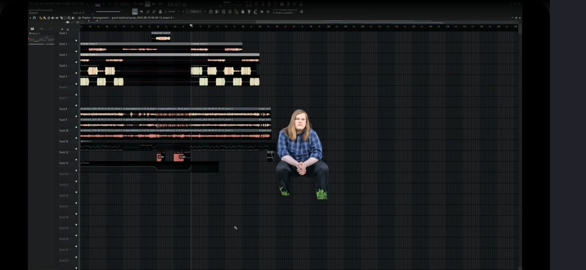 SincereStacy's tweet photo. Working hard on the album #letsworkbruh https://t.co/BFcWG4wzXP