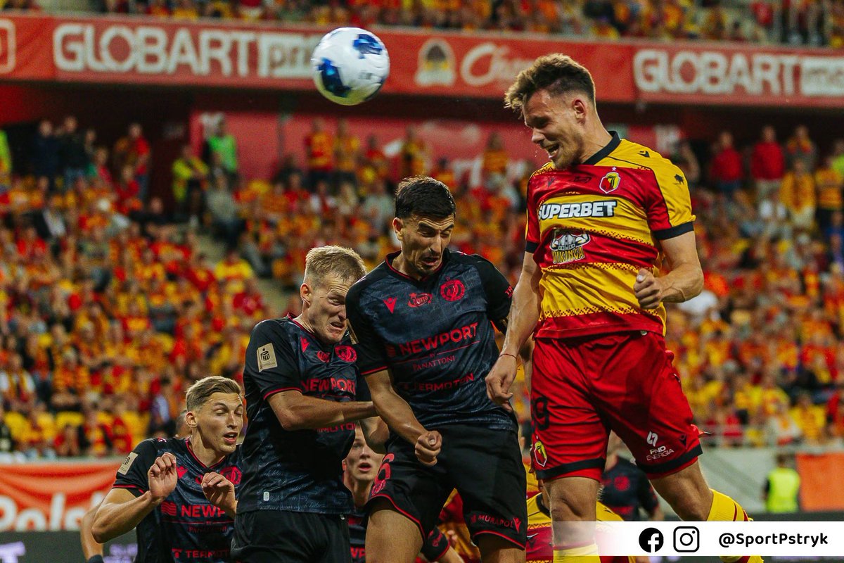 SportPstryk's tweet photo. Dobry mecz tylko tym razem wynik się nie zgadza ⚽️ #JAGWID

Galeria 📸: https://t.co/RchKVjz1jh https://t.co/ihUIqdi8t2