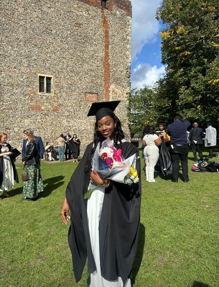 Bethanysbbf's tweet photo. Congratulations to my best friend Tia 💘 https://t.co/Yk3aJW5fmL
