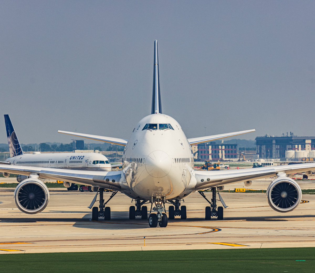 glasswizard99's tweet photo. Boeing girlies https://t.co/gQtBRYVQrt