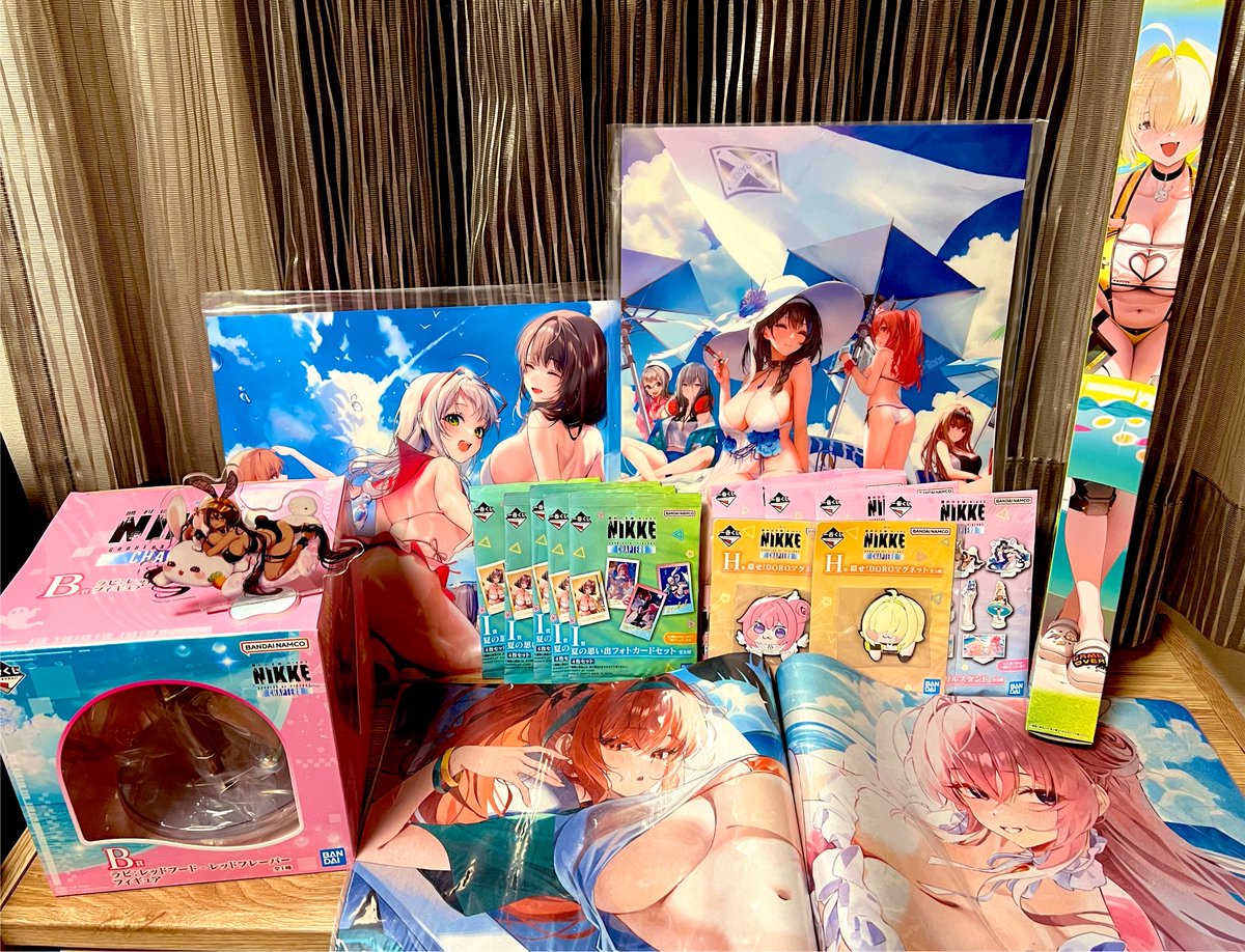 dplus_1211's tweet photo. 遠方に出てたから運良くGET！
でも3店舗回ってあるの1店だけだった💦
欲しかったノワールのアクスタ確保出来てよかった✨
でもタオルが無くて残念(T-T) https://t.co/7dLWM4ZNiX