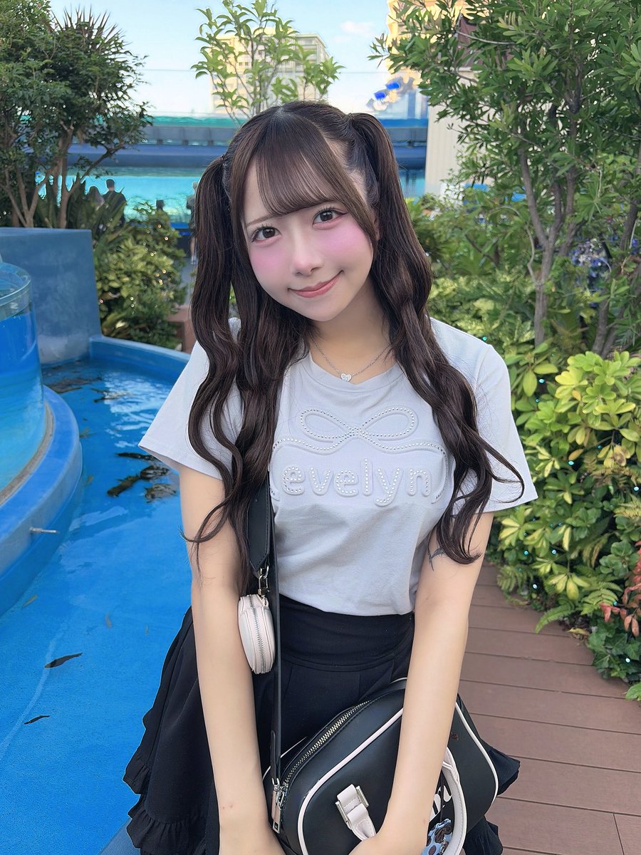 _aikawakun_'s tweet photo. 連れてって？ https://t.co/gQBtrU3McE