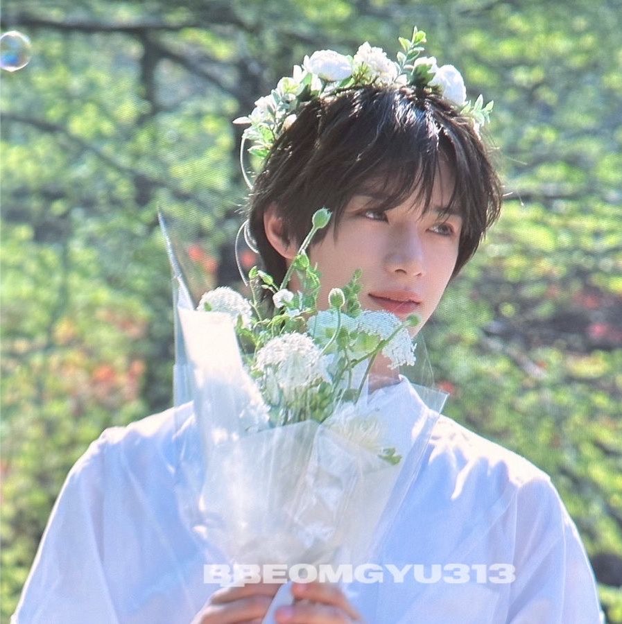 beomelina's tweet photo. oh this pretty pretty pretty fairy https://t.co/ClGce0KydU