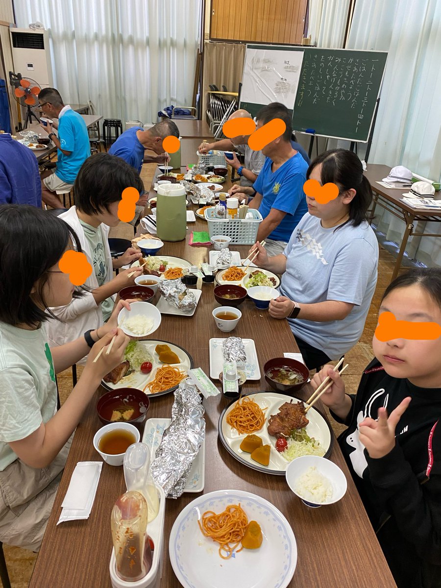 jsf_chiyoda's tweet photo. 3日目の夕飯は……
美味しかった❣️この後は、合宿最後のお楽しみのキャンプファイヤー！何年振りのキャンプファイヤーです。ここ数年キャンドルファイヤーだったから…楽しみです。  #千代田区海洋少年団  #合宿  #夕飯 https://t.co/lC2NC8xzzf