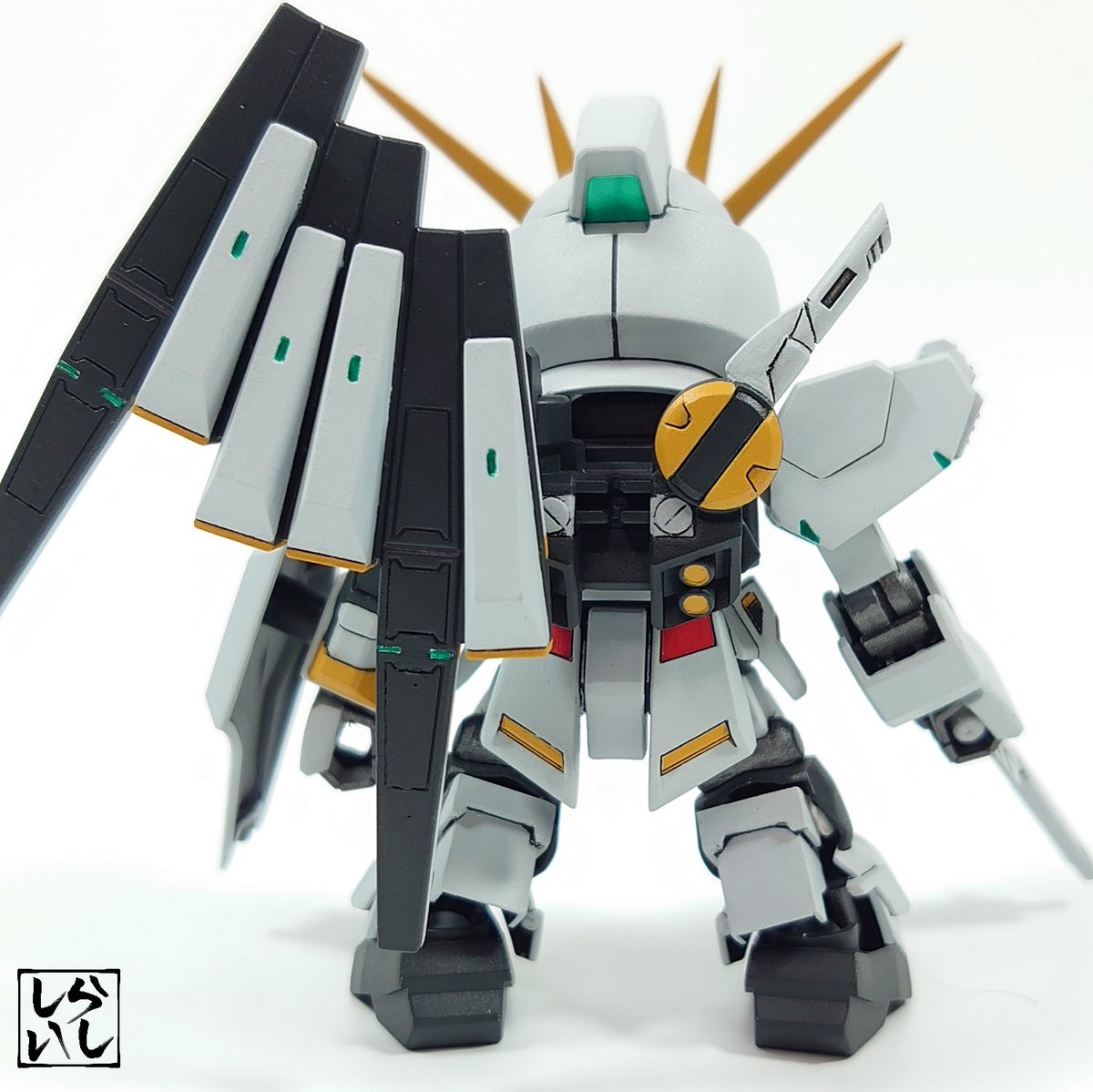 shirastone111's tweet photo. SDEX νガンダム別角度の画像です！

#ガンプラ
#νガンダム
#逆襲のシャア https://t.co/3lkqBiY9kp