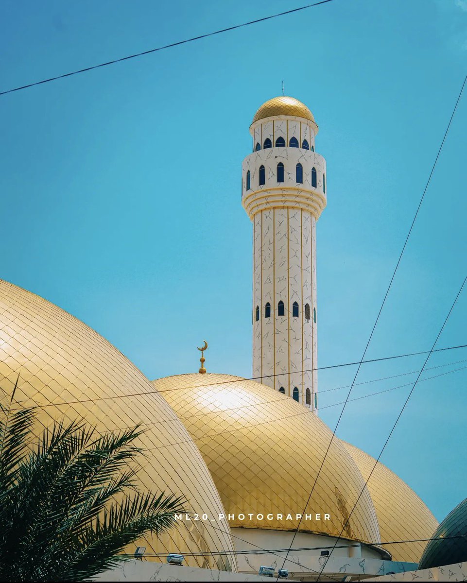 MamadouIbnAbdal's tweet photo. Rabîhun wal thinâ fîhi shahîrun Bihâmil fîli yawman bahdu nûni

La naissance du #ProphetMuhammad , c’était le printemps. 
Ce fut précisément un lundi , 50 jours après l’événement de l’éléphant. 

Nûniya | El Hadji Malick Sy

#WaajalGàmmuTiwawaan Jj-16 #GamouTivaouane #mawlidﷺ https://t.co/r4ORzu5PYg
