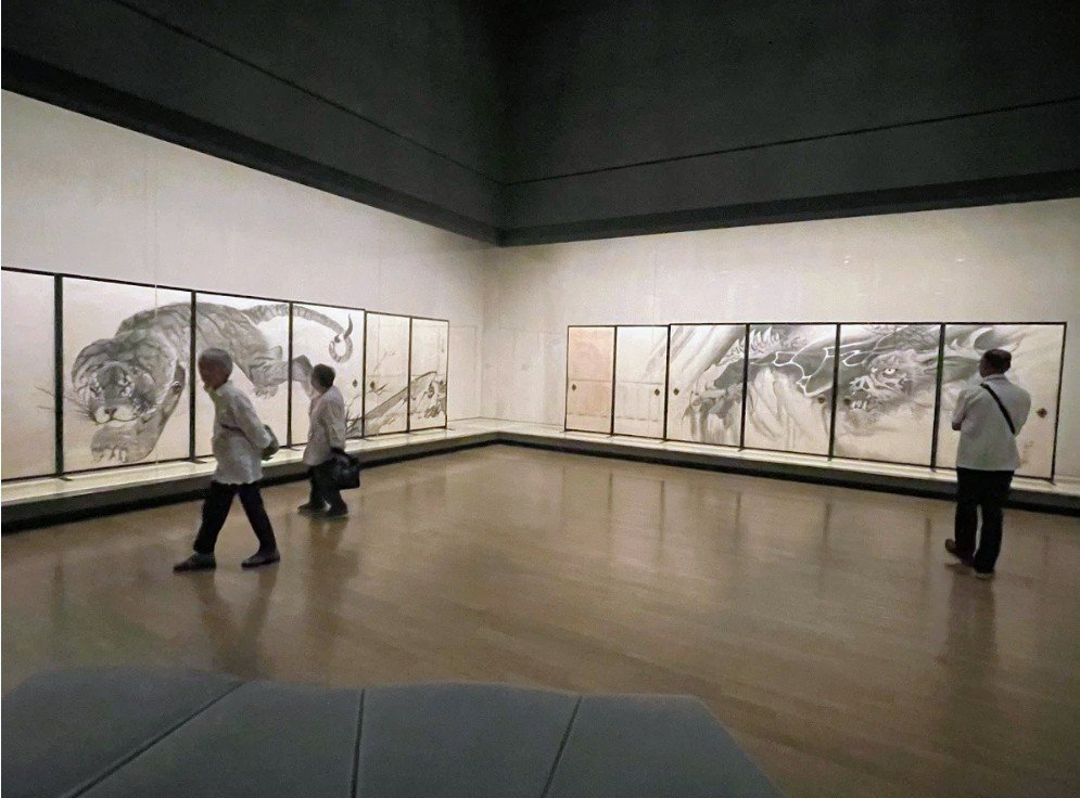 art_ex_japan's tweet photo. 【あす開幕】龍虎相まみえる…和歌山県立博物館で特別展「蘆雪生動―南紀 無量寺への旅―」が9月23日(水・祝)まで

無量寺の長沢蘆雪作「龍図」と「虎図」が同時に見られるのは8月16日までと、9月15日~23日の2回。師匠の応挙作と合わせ約40件が一堂に会する貴重な機会です。
 https://t.co/Z5zLXDuhMq https://t.co/xzGcVeWaGQ