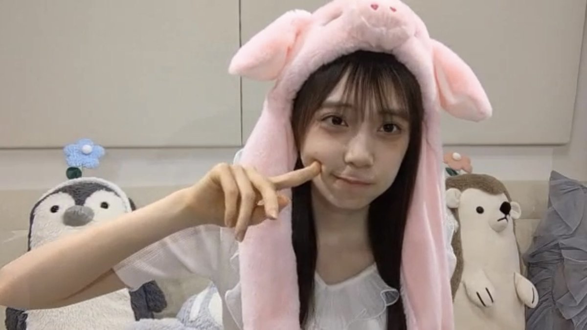 soulyou's tweet photo. お疲れ様でした！
被り物して自メイクの矢田ちゃん可愛かった〜
 #のぎおび #矢田萌華 https://t.co/naoFmsN4c1