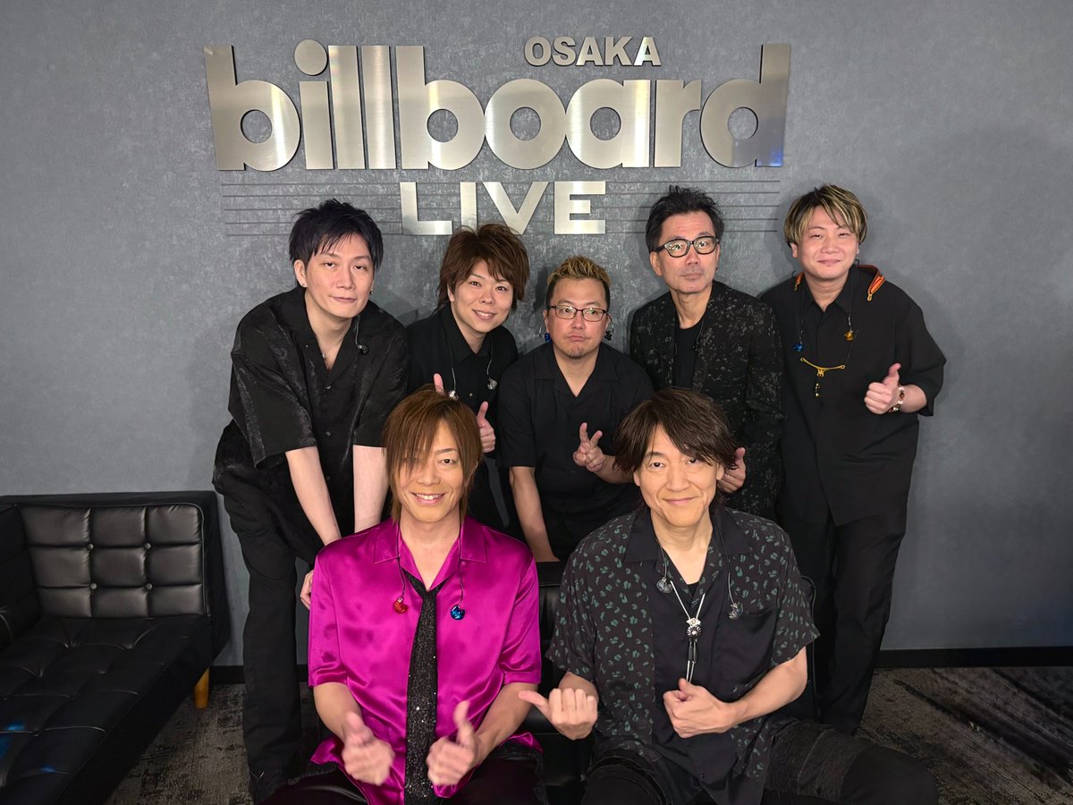 billboardlive_o's tweet photo. 【BackStagePhoto📸】

8/10(月)
KISHOW from GRANRODEO Billboard Live

声優として長年第一線で活躍を続け、圧倒的な歌唱力を誇るKISHOW from GRANRODEOが、バースデー前日にビルボードライブ大阪へ初登場！
ゲストにe-ZUKAを迎え、ここでしか味わえないステージを披露し、伸びやかな歌声と熱量あふれるパフォーマンスで会場は一体感に包まれました🎶

ツアーは、明後日8/12(水)東京公演 @billboardlive_t へと続きます！どうぞお楽しみに✨

#KISHOW #GRANRODEO
@kishownstarmaps @GR_staff