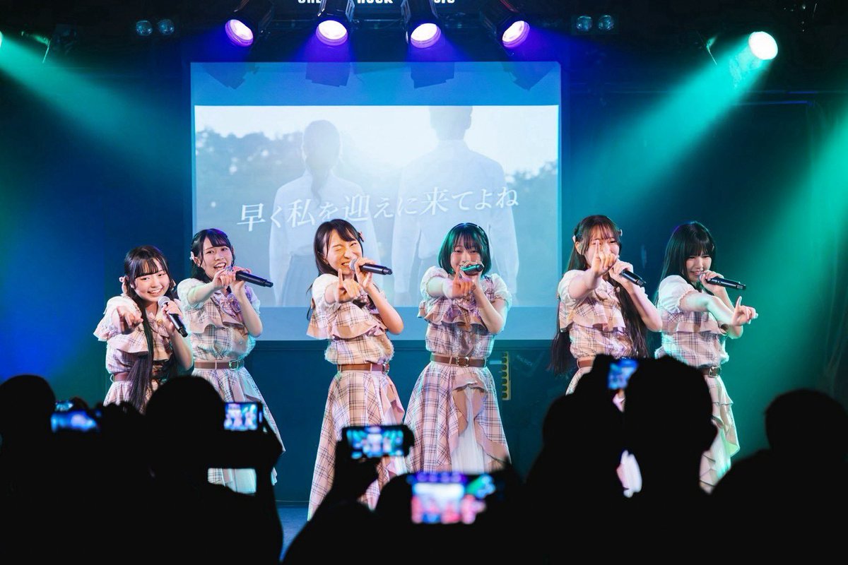 KOB_S2014's tweet photo. ／
結成14周年記念SPワンマンライブ
『Very  Berry』
＼

2026年8月1日（土）神戸チキンジョージ

記念すべき結成14周年記念 SPワンマンライブの様子をUP致します📸✨

歴代楽曲、全38曲を披露致しました。

photo by  坂下伸一

#コウベリ
#神戸のまちにはコウベリーズがいる https://t.co/3y8tu3c9jJ
