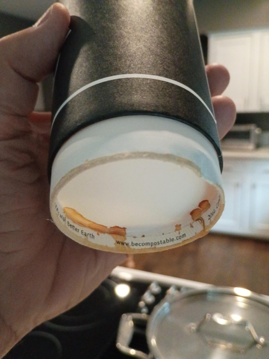 totalbaltimoron's tweet photo. For the second time in the past couple months, I bought large cups of coffee in your Arnold location which were served in defective cups. Twice now I've had coffee leak into my car console and onto the seats and my pants. Wise up, Rise Up.
@riseupcoffee https://t.co/C9wHFjtBNS