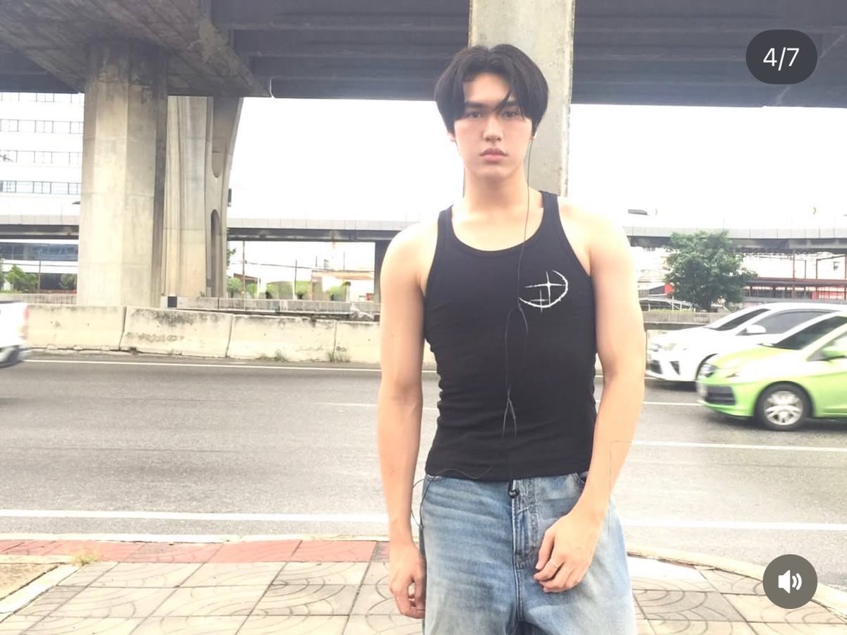ScorpiiPong's tweet photo. ซึ่งเดินถนนในชีวิตจริงไม่มีทางเจอคนหน้าแบบนางอะ ฮือๆๆ หล่อจังวะ มิเคร ชอบมากเลยอะผชหน้าคม(?) หวาน 

#OBOaphinat https://t.co/LSckeMBdCG