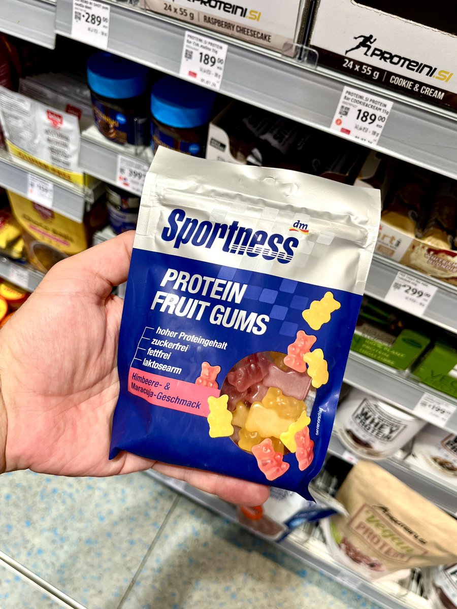 whatsontheshel1's tweet photo. Various protein bars, whey and vegan protein powders, protein oatmeals, nut butters, gluten-free items, and specialized workout supplements arranged across multiple tiers.

https://t.co/HBYydJFX0V

#ProteinBars #ProteinPowder #WheyProtein #VeganProtein #FitnessSnacks #retail https://t.co/qiQUq5rwwK
