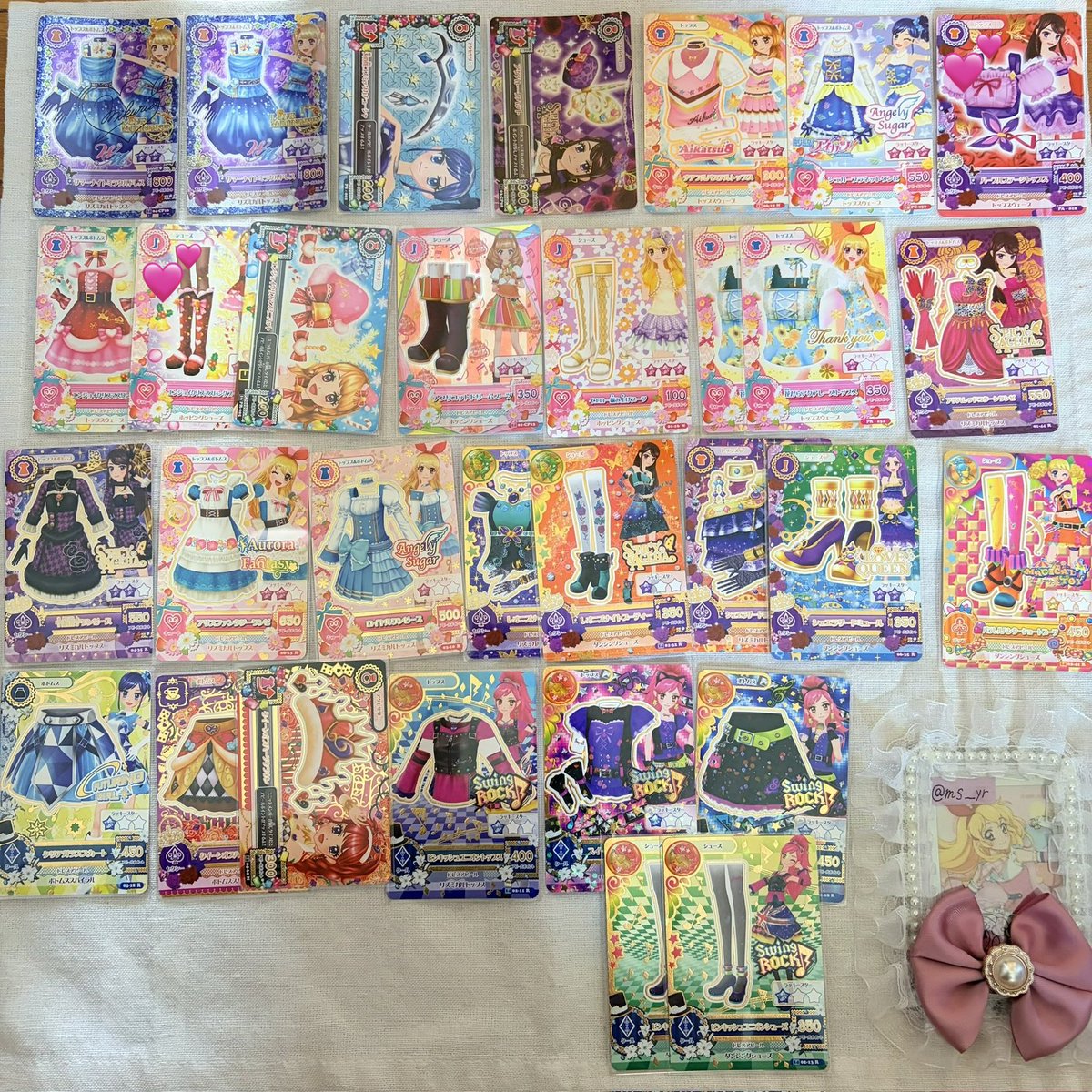 hechoaikatsu's tweet photo. @ms___yr 初めまして、お声掛けありがとうございます。画像お借りしまして💕のカードを求めております。お譲り済みのものもございまして、現在3枚目のもののみお譲り可能です。下段のものは状態が悪いです。ご検討よろしくお願いいたします。 https://t.co/hDpf7stYZS