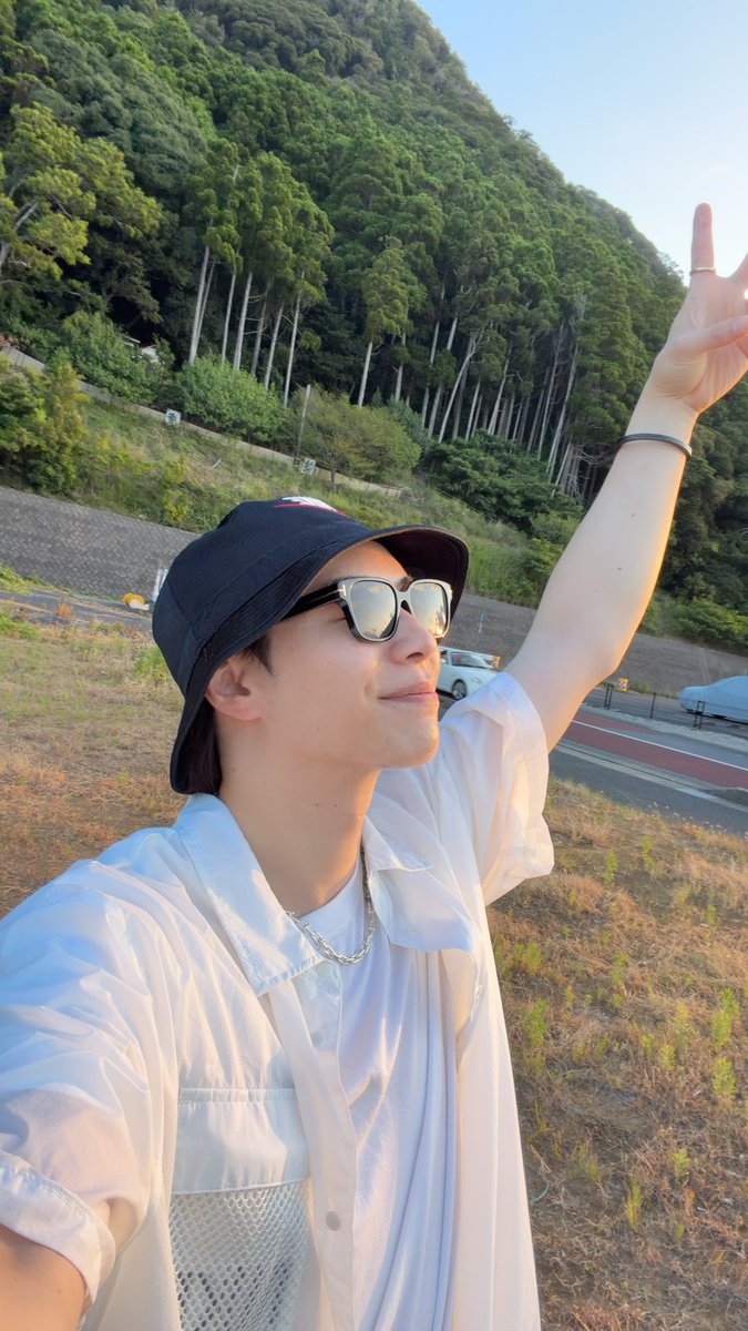 masaki_shiota17's tweet photo. 皆んな沢山リリイベの動画拡散してくれててありがとう🥰🙏

実はめっちゃ見てるよ😼‼️
今回は最後の曲っていったらあと2曲あったダサいやつめっちゃ回ってくるんだが笑

皆んなセンスある！笑

じゃあ俺も🐸ちゃんあげる！！笑

#カエル #SHOW_WA https://t.co/wWEXxPiZwa