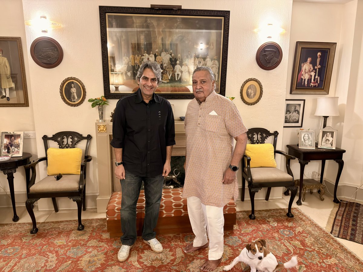 sudhirchaudhary's tweet photo. It was a pleasure meeting Maharaja Gaj Singh of Jodhpur at the Umaid Bhawan Palace. https://t.co/aVTsT68c7y