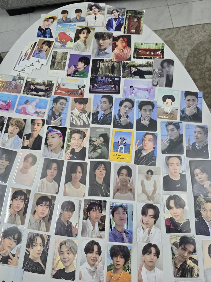 moonlight_minis's tweet photo. please please share 🥹🙏🏻

i never thought i’d have to make a post like this, but here i am. i’m selling my pc collection. this is honestly something i don’t want to do at all, because these pcs mean a lot to me and i’ve collected them with so much love over the years. but.. https://t.co/8egJMDi4SD