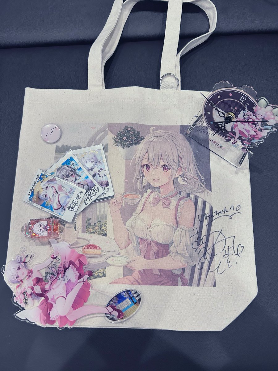 sion03311218's tweet photo. 紛失する事件が起きた子達が届きました！
てとちゃんほんとにいろいろありがとう…なんか人間ってありがとうの気持ちもキャパオーバーするとワッ…アッ…ってなるんだなって思いました…誰にも聞かれてなくてよかった恥ずかしい…
#てとるぱ https://t.co/t4pWehsSZv