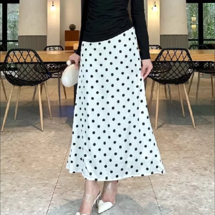 jasminexserene's tweet photo. TERNYATA ADA YANG JUAL ROK POLKADOT GINI SEHARGA 50RIBUAN🤯🤯 https://t.co/nZZwAb8hQM