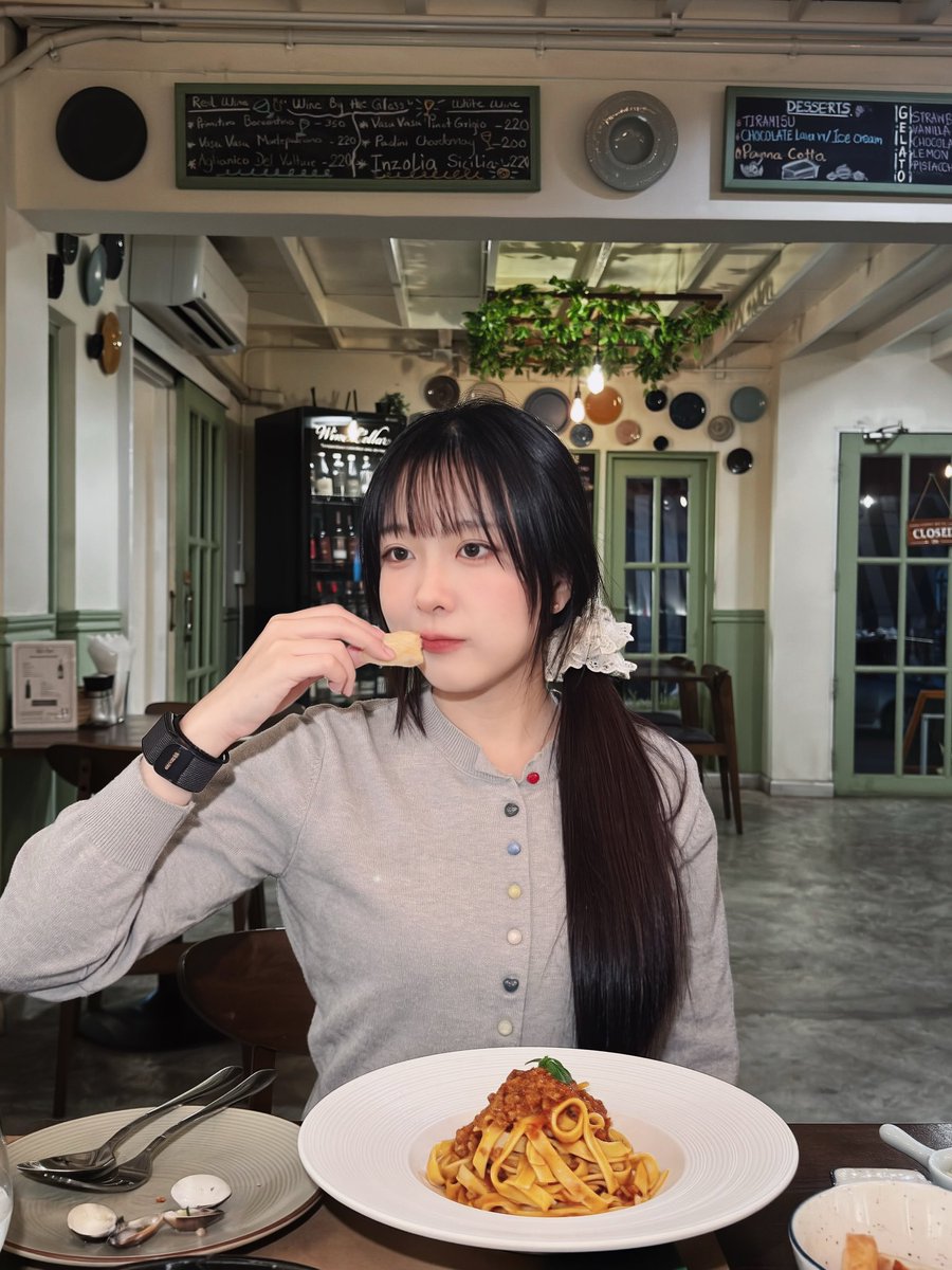 MewnichPHFC's tweet photo. IG Post Update ✨
IG: mewnich.nannaphas

s-pa-ghe-tti

#mewnich #MuveMuve #มู๊ปมู๊ป https://t.co/csMiMHAx6w