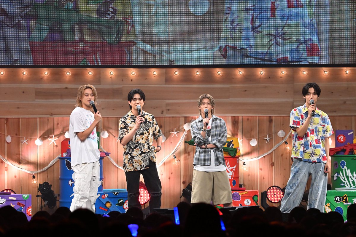 cx_mezamashi's tweet photo. あす11日(火) #めざましテレビ エンタメPick Up☝️
#めざましWANGANフェス 「Aぇ! groupのQ&amp;Aぇ!」 イベントの模様をお届け🎶
「誰が一番早く着替えられるか？」をメンバーで検証❗️会場で早着替えに挑戦👕💨
さらに新曲「サマー・ドラマ」もライブ初披露してくれたよ！🎤✨
お楽しみに🎵　
#Aぇǃgroup https://t.co/4YlIPgJEZU